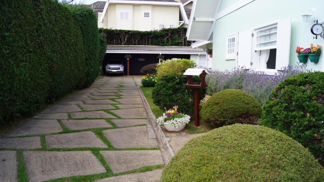 Pousada Chateau Colinas Campos do Jordao Exterior photo