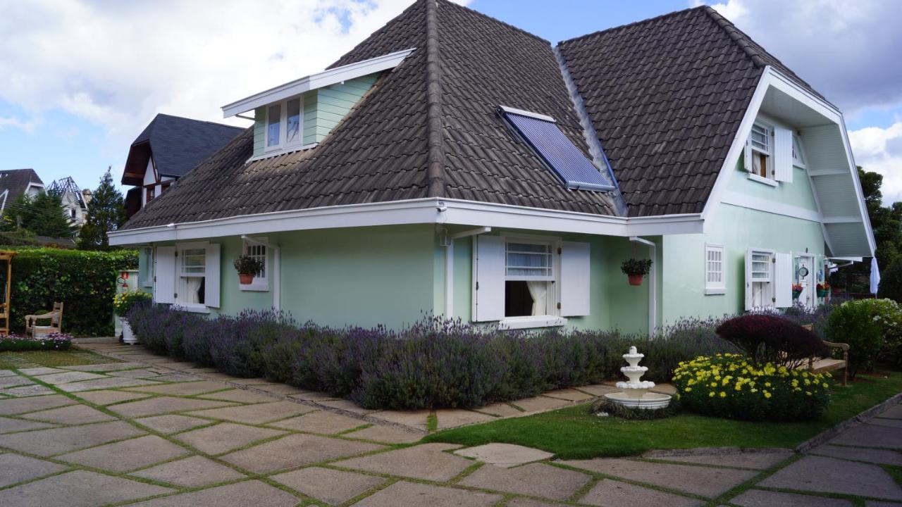 Pousada Chateau Colinas Campos do Jordao Exterior photo