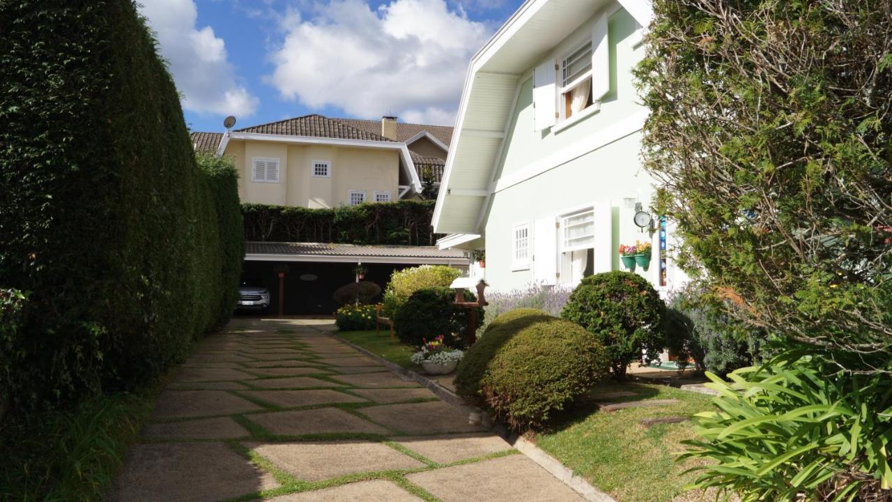 Pousada Chateau Colinas Campos do Jordao Exterior photo
